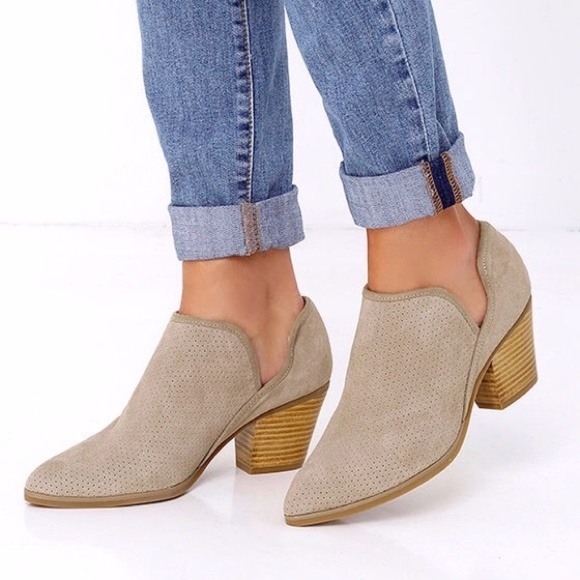 Seychelles Shoes - Seychelles Sashay Taupe Suede Leather Booties 8.5